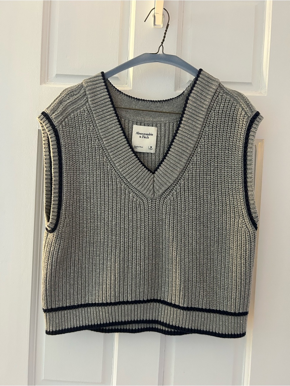 Abercrombie & Fitch Gray V-Neck Ribbed Sweater Vest with Navy Trim